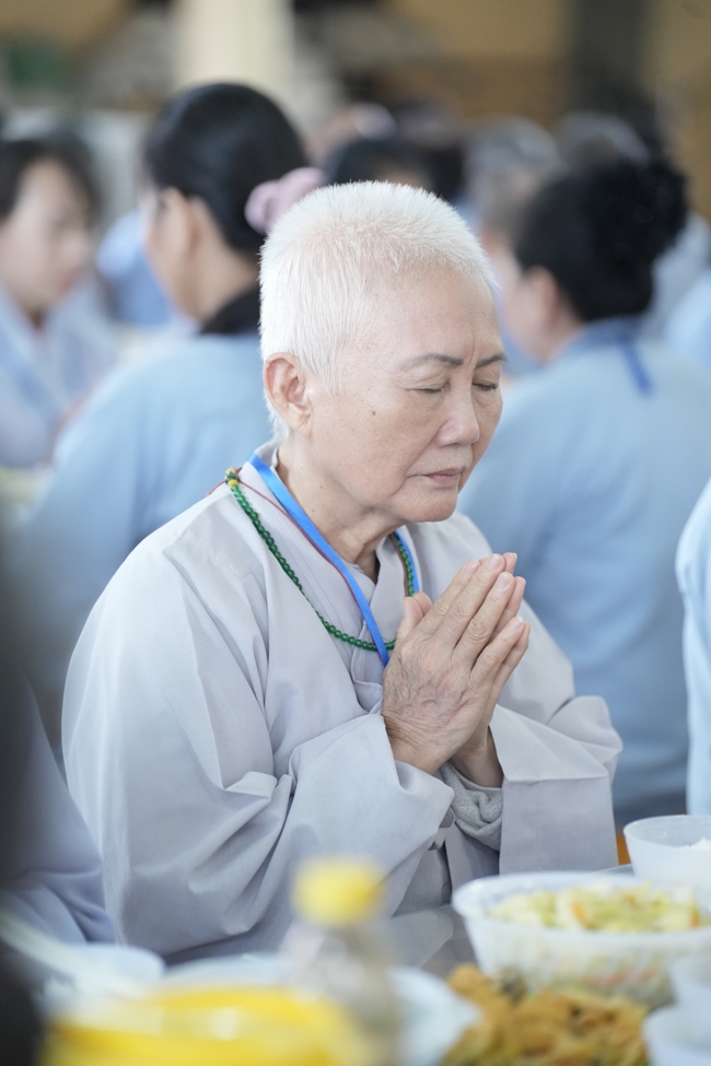 Pháp thoại Tỉnh Giấc Mộng Trần - TT.Thích Trí Huệ | Khóa Tu Phật Thất 108.
