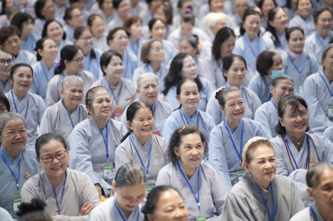 Pháp thoại “Sự Giả Tạo Của Bản Ngã” và buổi chia sẻ pháp của Hoà thượng Đạo trưởng | Khóa Tu Phật Thất 108.