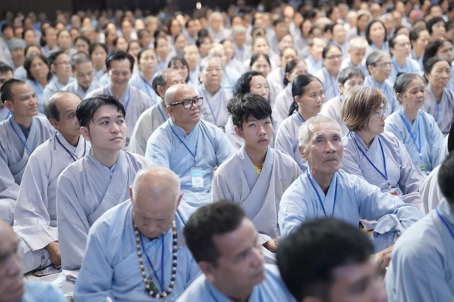 Pháp thoại “Sự Giả Tạo Của Bản Ngã” và buổi chia sẻ pháp của Hoà thượng Đạo trưởng | Khóa Tu Phật Thất 108.