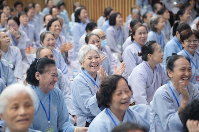 Pháp thoại “Sự Giả Tạo Của Bản Ngã” và buổi chia sẻ pháp của Hoà thượng Đạo trưởng | Khóa Tu Phật Thất 108.