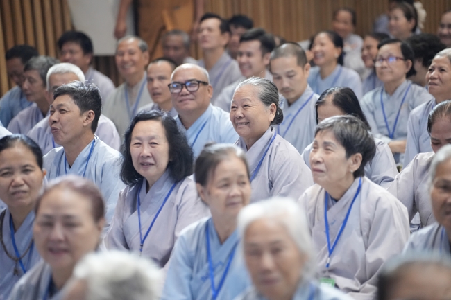 Pháp thoại “Sự Giả Tạo Của Bản Ngã” và buổi chia sẻ pháp của Hoà thượng Đạo trưởng | Khóa Tu Phật Thất 108.