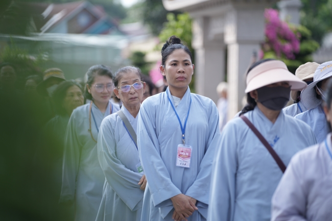 Pháp thoại Vương chủ, thiên chủ, bá chủ - Đâu là đỉnh cao mơ ước? - NS.Thích Nữ Tâm Tâm | Khóa Tu Phật Thất 108.