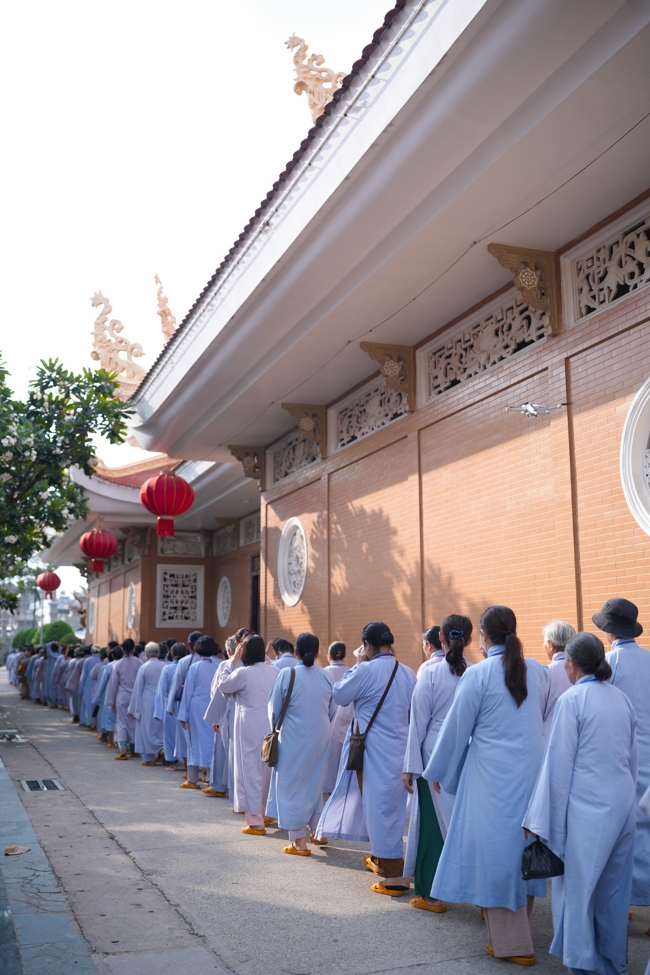Pháp thoại Vương chủ, thiên chủ, bá chủ - Đâu là đỉnh cao mơ ước? - NS.Thích Nữ Tâm Tâm | Khóa Tu Phật Thất 108.