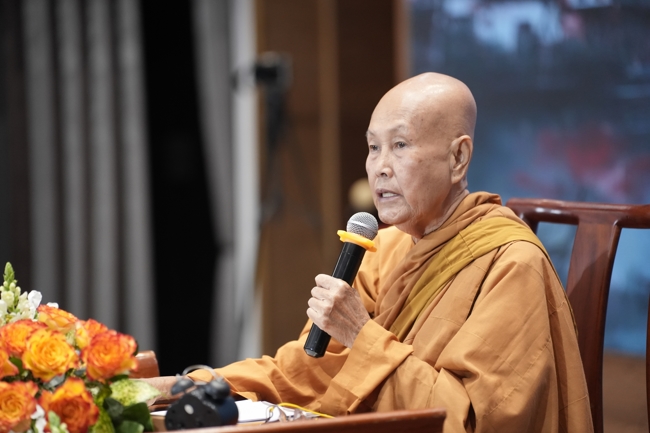 Pháp thoại Vương chủ, thiên chủ, bá chủ - Đâu là đỉnh cao mơ ước? - NS.Thích Nữ Tâm Tâm | Khóa Tu Phật Thất 108.