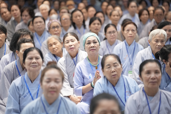 Pháp thoại Vương chủ, thiên chủ, bá chủ - Đâu là đỉnh cao mơ ước? - NS.Thích Nữ Tâm Tâm | Khóa Tu Phật Thất 108.