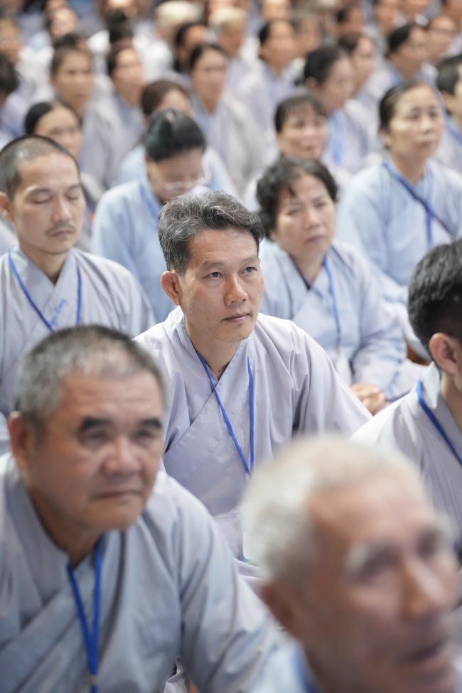 Pháp thoại Vương chủ, thiên chủ, bá chủ - Đâu là đỉnh cao mơ ước? - NS.Thích Nữ Tâm Tâm | Khóa Tu Phật Thất 108.