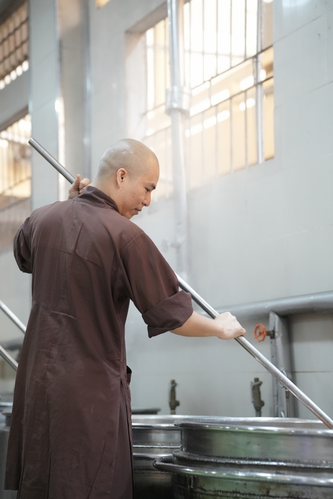 Pháp thoại Vương chủ, thiên chủ, bá chủ - Đâu là đỉnh cao mơ ước? - NS.Thích Nữ Tâm Tâm | Khóa Tu Phật Thất 108.