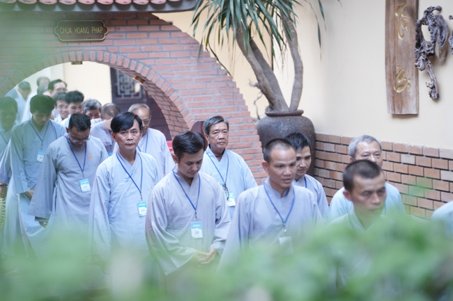 Pháp thoại Vương chủ, thiên chủ, bá chủ - Đâu là đỉnh cao mơ ước? - NS.Thích Nữ Tâm Tâm | Khóa Tu Phật Thất 108.