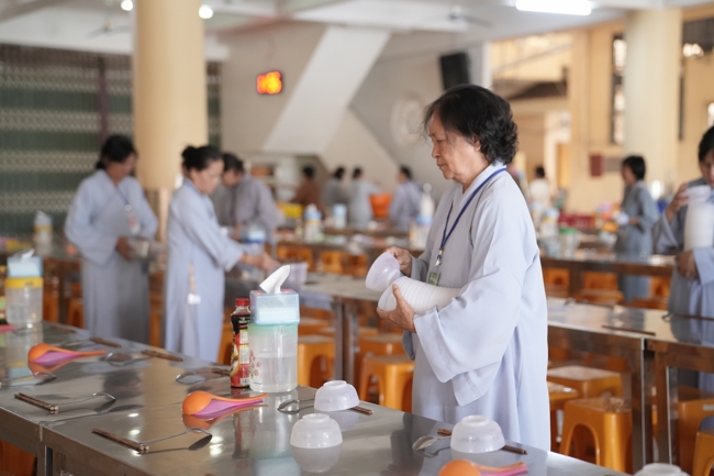 Pháp thoại “Giải thoát trong từng bước đi” - TT.Thích Viên Trí | Khóa Tu Phật Thất 108.