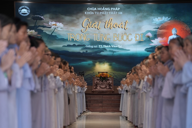 Pháp thoại “Giải thoát trong từng bước đi” - TT.Thích Viên Trí | Khóa Tu Phật Thất 108.
