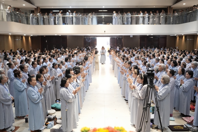 Pháp thoại “Giải thoát trong từng bước đi” - TT.Thích Viên Trí | Khóa Tu Phật Thất 108.