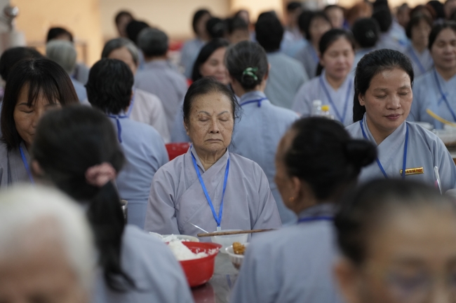 Pháp thoại “Giải thoát trong từng bước đi” - TT.Thích Viên Trí | Khóa Tu Phật Thất 108.