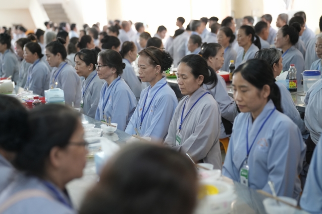 Pháp thoại “Giải thoát trong từng bước đi” - TT.Thích Viên Trí | Khóa Tu Phật Thất 108.