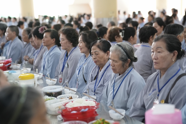 Pháp thoại “Giải thoát trong từng bước đi” - TT.Thích Viên Trí | Khóa Tu Phật Thất 108.