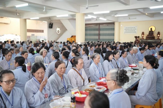 Pháp thoại “Giải thoát trong từng bước đi” - TT.Thích Viên Trí | Khóa Tu Phật Thất 108.
