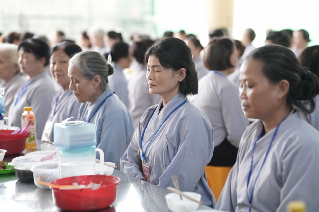 Pháp thoại “Giải thoát trong từng bước đi” - TT.Thích Viên Trí | Khóa Tu Phật Thất 108.