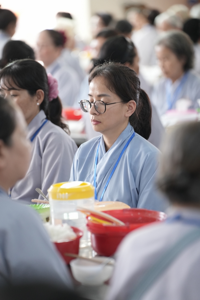 Pháp thoại “Giải thoát trong từng bước đi” - TT.Thích Viên Trí | Khóa Tu Phật Thất 108.