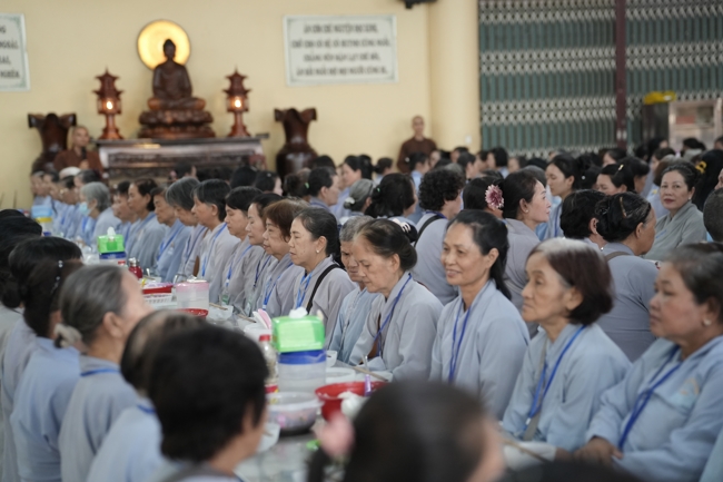 Pháp thoại “Giải thoát trong từng bước đi” - TT.Thích Viên Trí | Khóa Tu Phật Thất 108.