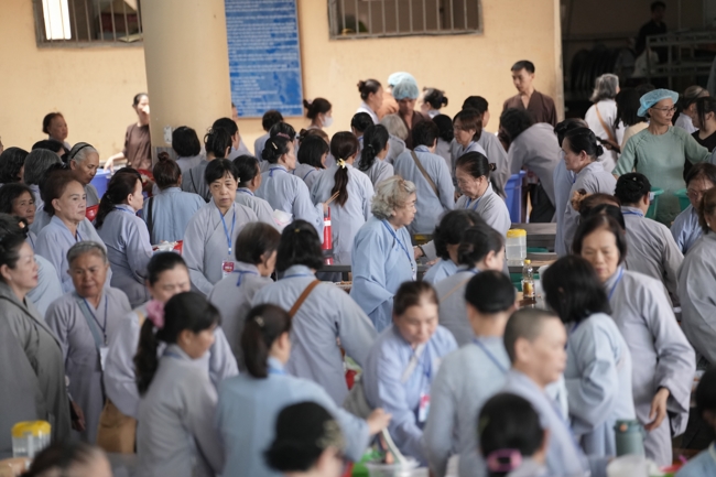 Pháp thoại “Giải thoát trong từng bước đi” - TT.Thích Viên Trí | Khóa Tu Phật Thất 108.