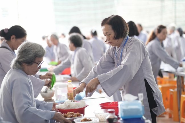 Pháp thoại “Giải thoát trong từng bước đi” - TT.Thích Viên Trí | Khóa Tu Phật Thất 108.