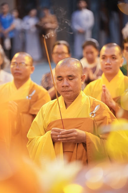 Viếng tang lễ Trưởng lão Hòa thượng Giác Tường.
