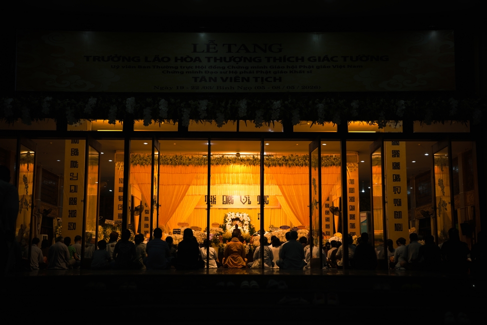 Viếng tang lễ Trưởng lão Hòa thượng Giác Tường.