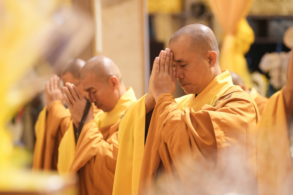 Viếng tang lễ Trưởng lão Hòa thượng Giác Tường.