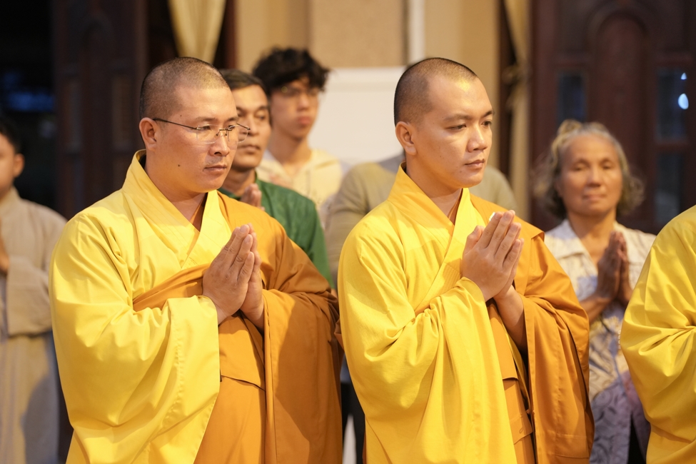 Viếng tang lễ Trưởng lão Hòa thượng Giác Tường.