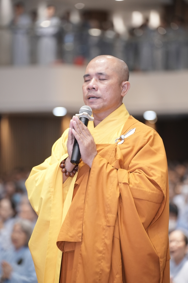 KHÓA TU NIỆM PHẬT MỘT NGÀY.
