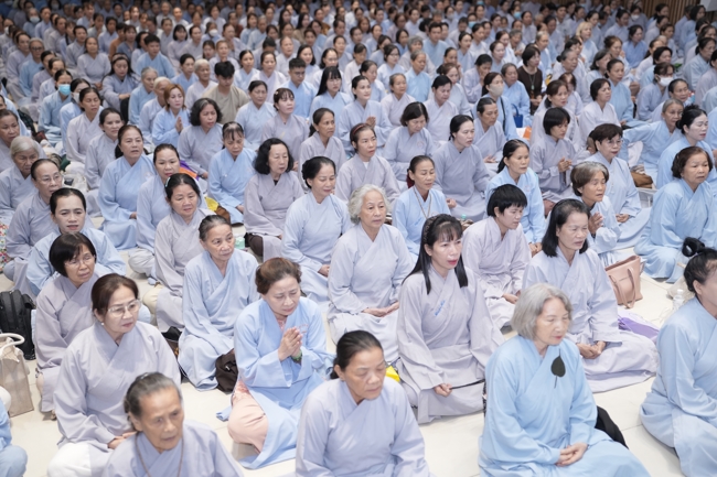 KHÓA TU NIỆM PHẬT MỘT NGÀY.