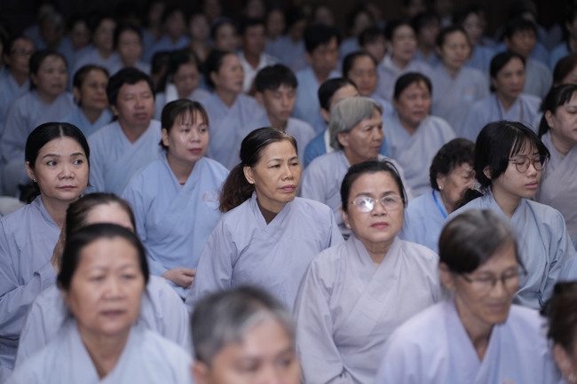 KHÓA TU NIỆM PHẬT MỘT NGÀY.