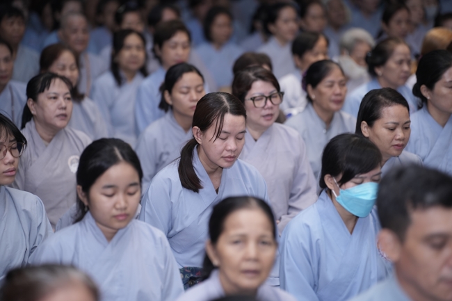 KHÓA TU NIỆM PHẬT MỘT NGÀY.