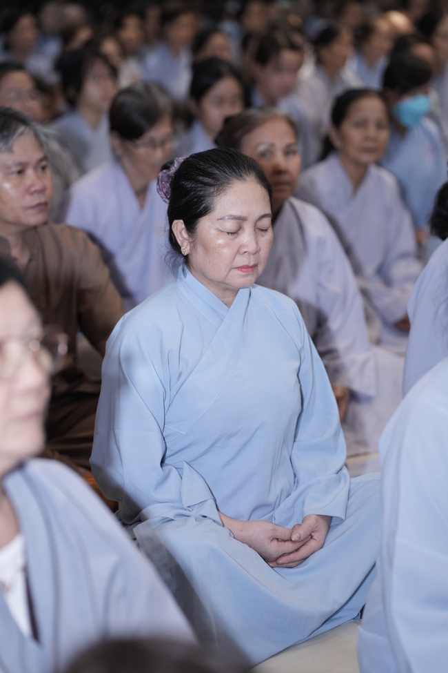 KHÓA TU NIỆM PHẬT MỘT NGÀY.