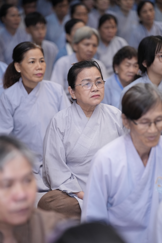 KHÓA TU NIỆM PHẬT MỘT NGÀY.