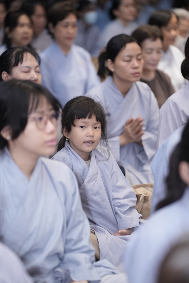 KHÓA TU NIỆM PHẬT MỘT NGÀY.