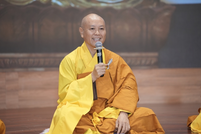 KHÓA TU NIỆM PHẬT MỘT NGÀY.