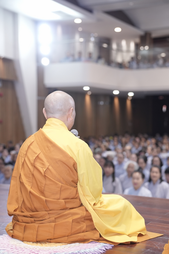 KHÓA TU NIỆM PHẬT MỘT NGÀY.