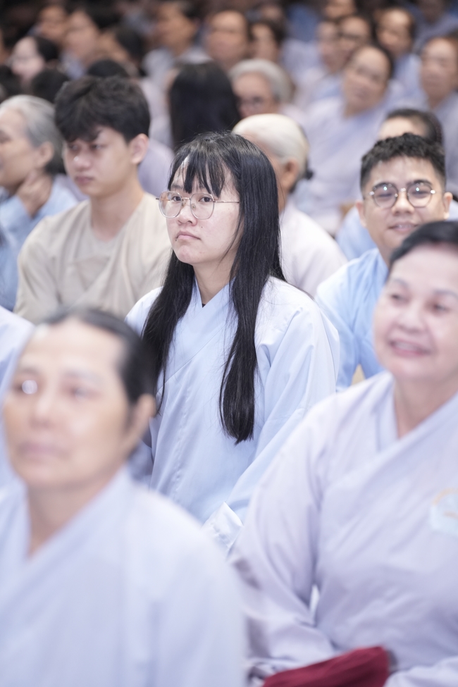 KHÓA TU NIỆM PHẬT MỘT NGÀY.