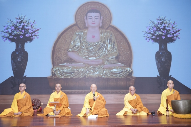 KHÓA TU NIỆM PHẬT MỘT NGÀY.