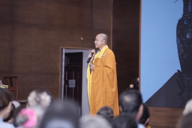 KHÓA TU NIỆM PHẬT MỘT NGÀY.
