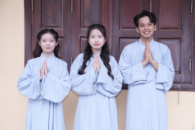 KHÓA TU NIỆM PHẬT MỘT NGÀY.