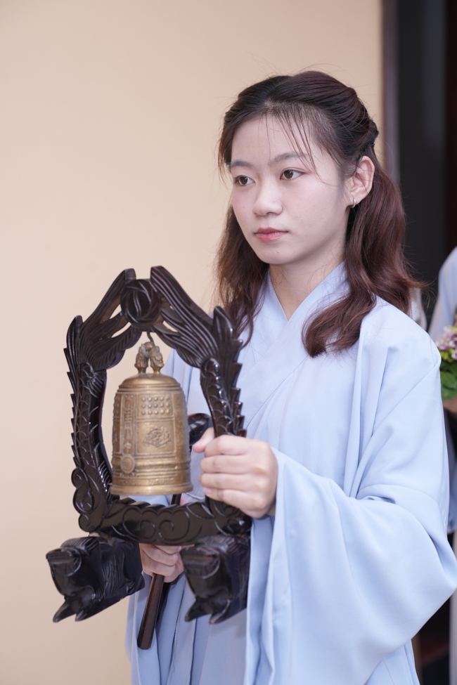 KHÓA TU NIỆM PHẬT MỘT NGÀY.