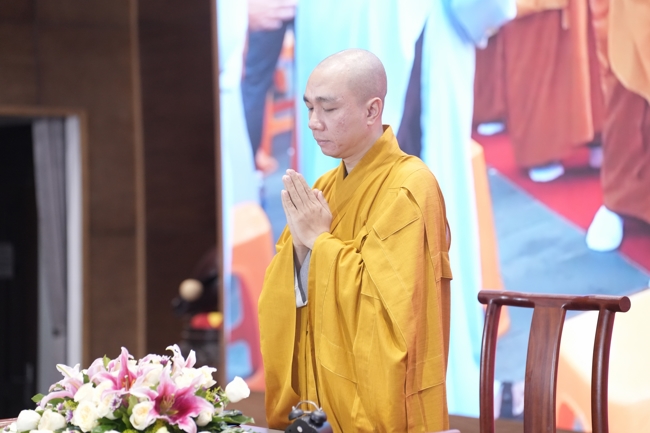 KHÓA TU NIỆM PHẬT MỘT NGÀY.