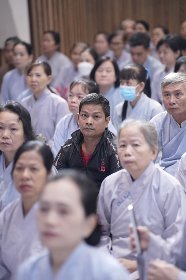 KHÓA TU NIỆM PHẬT MỘT NGÀY.