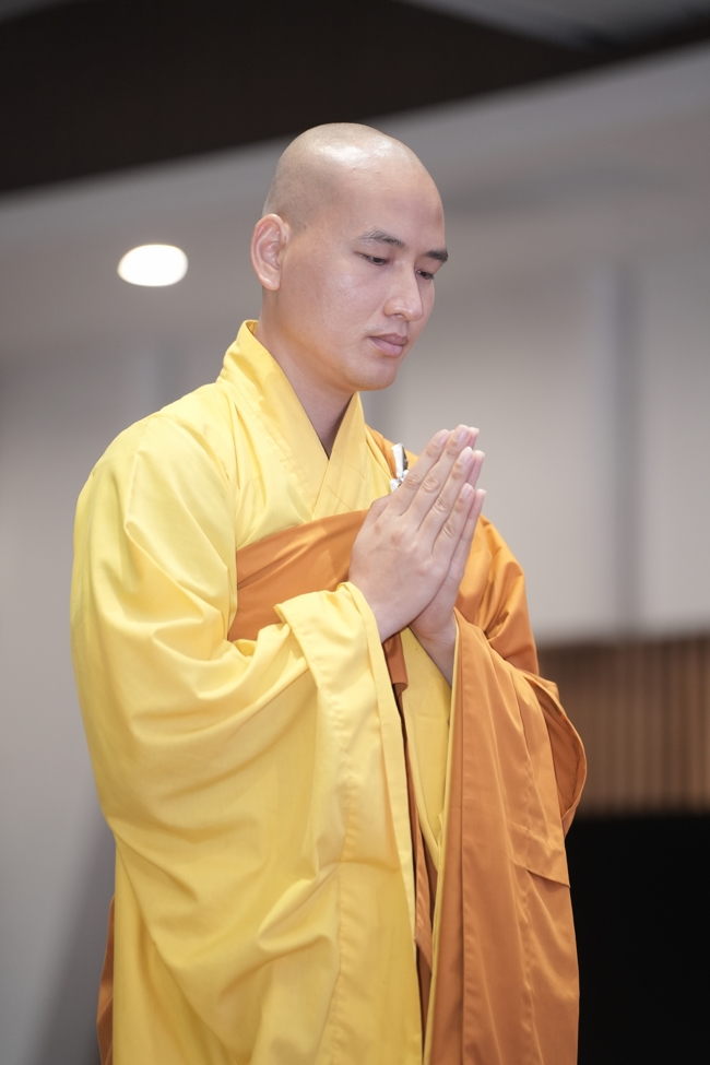 KHÓA TU NIỆM PHẬT MỘT NGÀY.