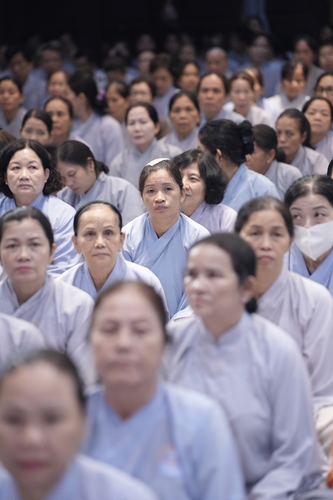 KHÓA TU NIỆM PHẬT MỘT NGÀY.