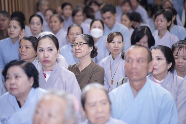 KHÓA TU NIỆM PHẬT MỘT NGÀY.