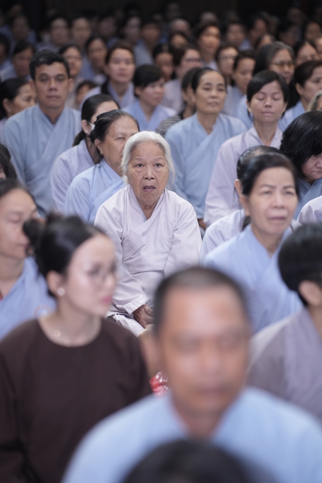 KHÓA TU NIỆM PHẬT MỘT NGÀY.