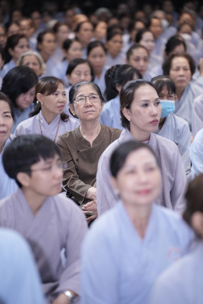 KHÓA TU NIỆM PHẬT MỘT NGÀY.