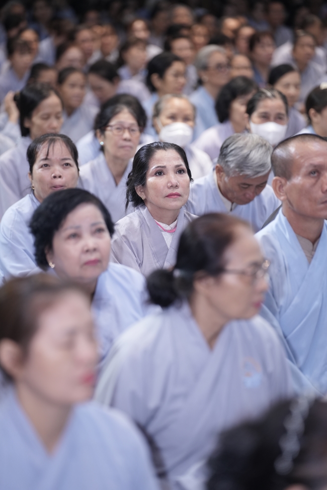 KHÓA TU NIỆM PHẬT MỘT NGÀY.